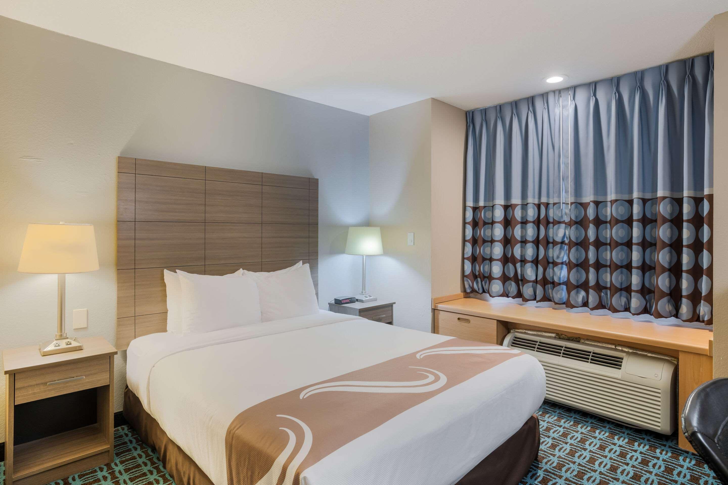 Sonesta Essential Hotel Blue Springs Exterior foto
